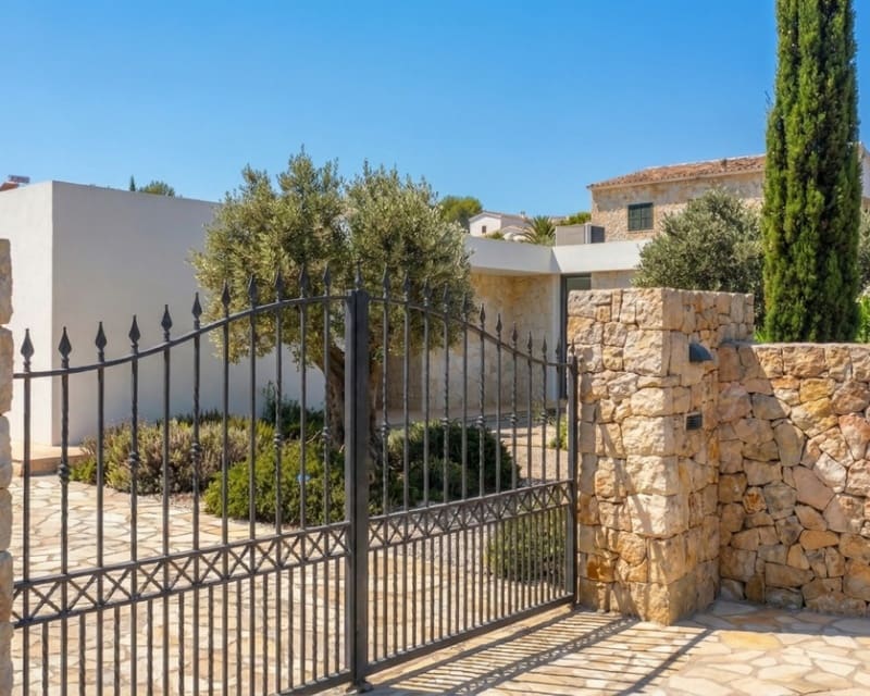 3 soveværelse Villa til salg i Pinoso med swimmingpool - € 291.500 (Ref: 10167408)