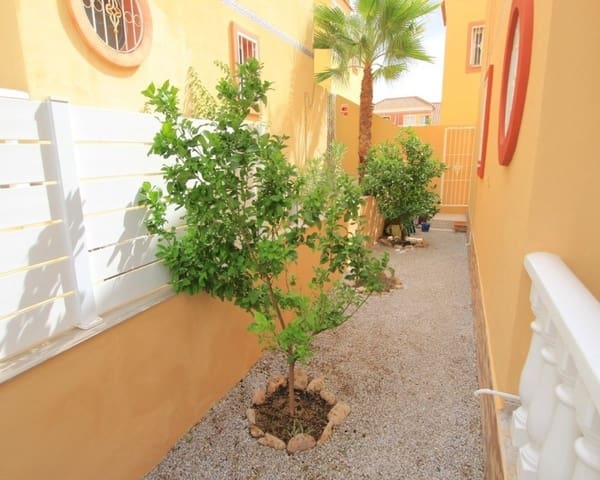 Casa de 2 habitaciones en Villamartin, Orihuela en venta con piscina garaje - 199.000 € (Ref: 10167414)