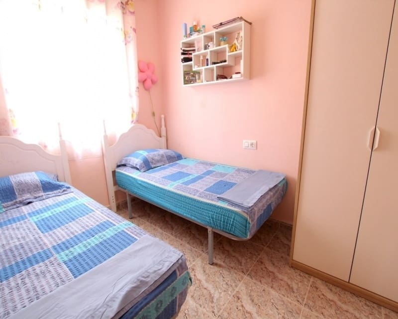 Casa de 2 habitaciones en Villamartin en venta con piscina garaje - 199.000 € (Ref: 10167414)