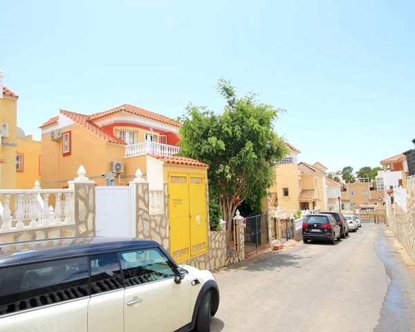 Casa de 2 habitaciones en Villamartin, Orihuela en venta con piscina garaje - 199.000 € (Ref: 10167414)