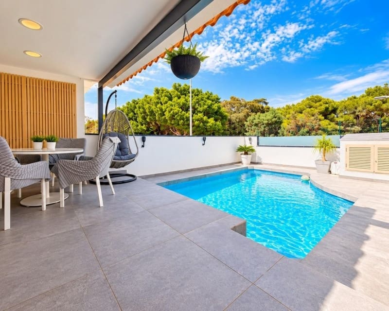 3 slaapkamer Villa te koop in Pilar de la Horadada met zwembad - € 395.000 (Ref: 10167415)