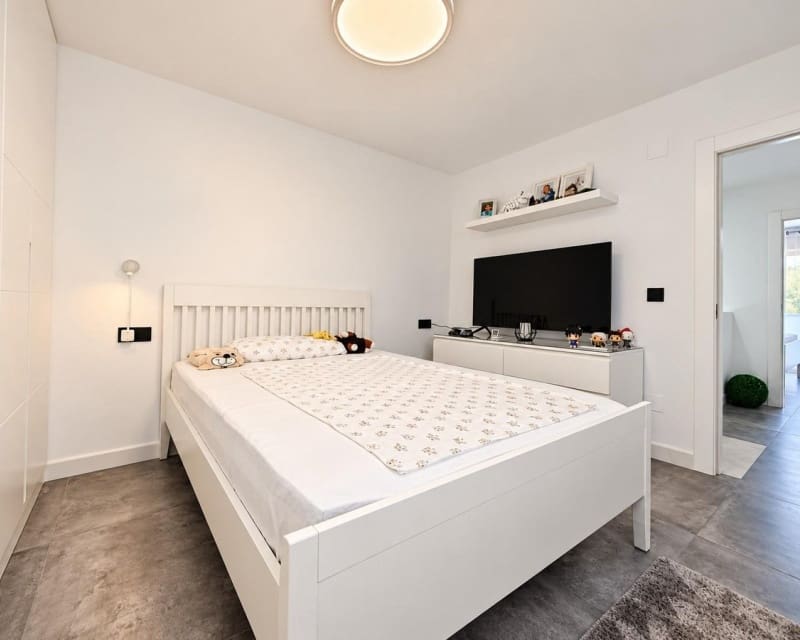3 slaapkamer Villa te koop in Pilar de la Horadada met zwembad - € 395.000 (Ref: 10167415)