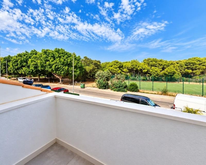 3 slaapkamer Villa te koop in Pilar de la Horadada met zwembad - € 395.000 (Ref: 10167415)