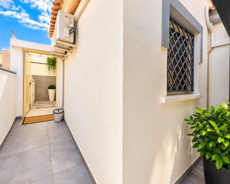 3 slaapkamer Villa te koop in Pilar de la Horadada met zwembad - € 395.000 (Ref: 10167415)