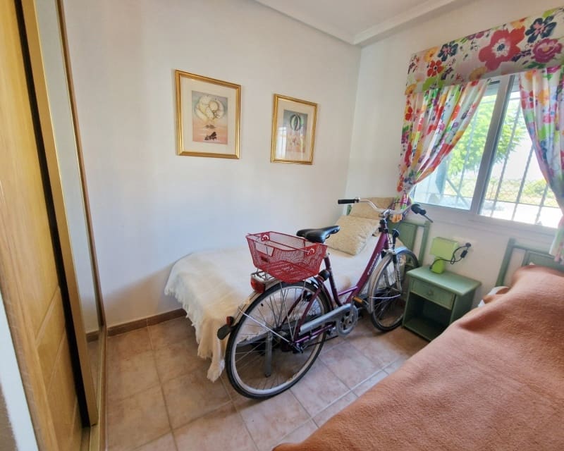 2 slaapkamer Appartement te koop in Guardamar del Segura met zwembad garage - € 145.000 (Ref: 10167419)