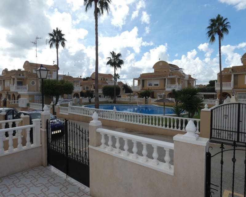 3 bedroom Townhouse for sale in Cabo Roig with pool - € 249,995 (Ref: 10167507)