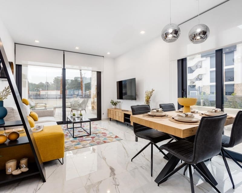 4 slaapkamer Villa te koop in Ciudad Quesada met zwembad garage - € 799.000 (Ref: 10168897)