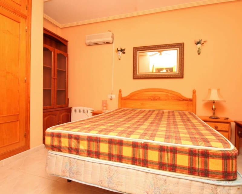 3 chambre Appartement à vendre à Playa Flamenca avec piscine garage - 169 000 € (Ref: 10170163)
