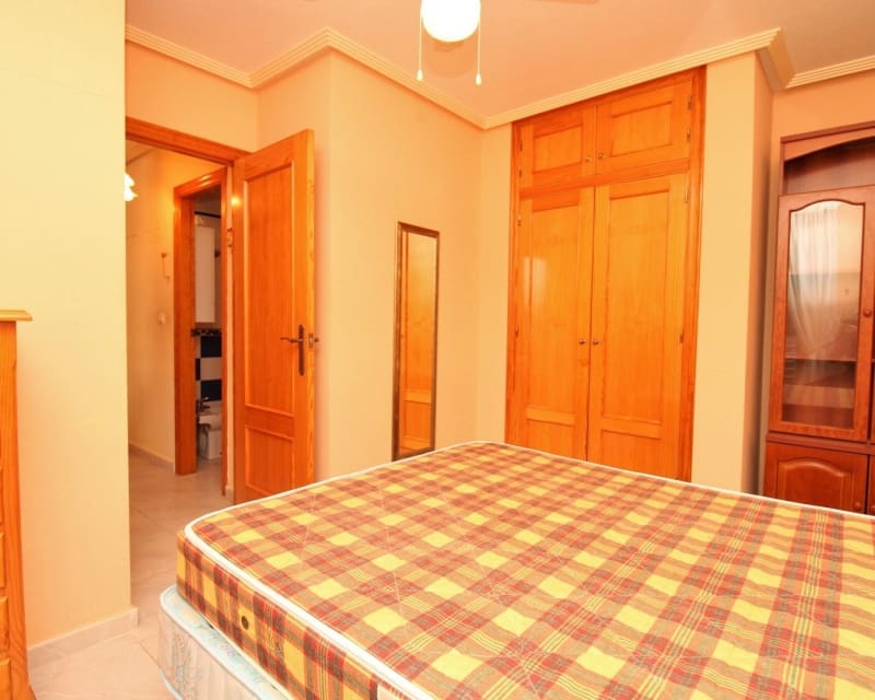 3 chambre Appartement à vendre à Playa Flamenca avec piscine garage - 169 000 € (Ref: 10170163)