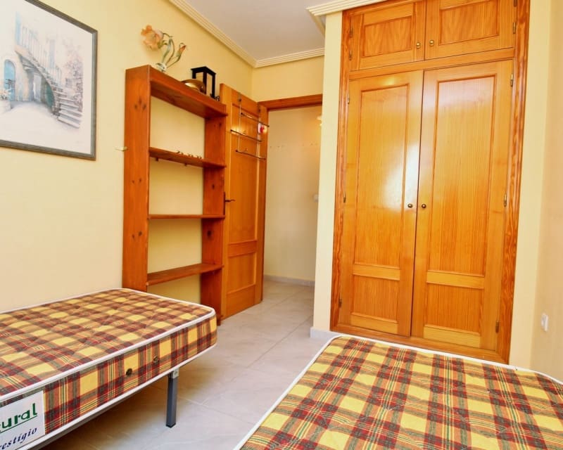 3 chambre Appartement à vendre à Playa Flamenca avec piscine garage - 169 000 € (Ref: 10170163)