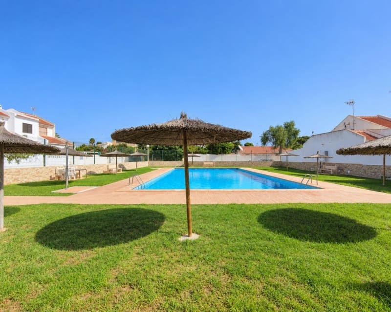2 bedroom Townhouse for sale in Torrevieja with pool garage - € 210,000 (Ref: 10175714)