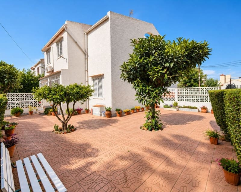 2 bedroom Townhouse for sale in Torrevieja with pool garage - € 210,000 (Ref: 10175714)