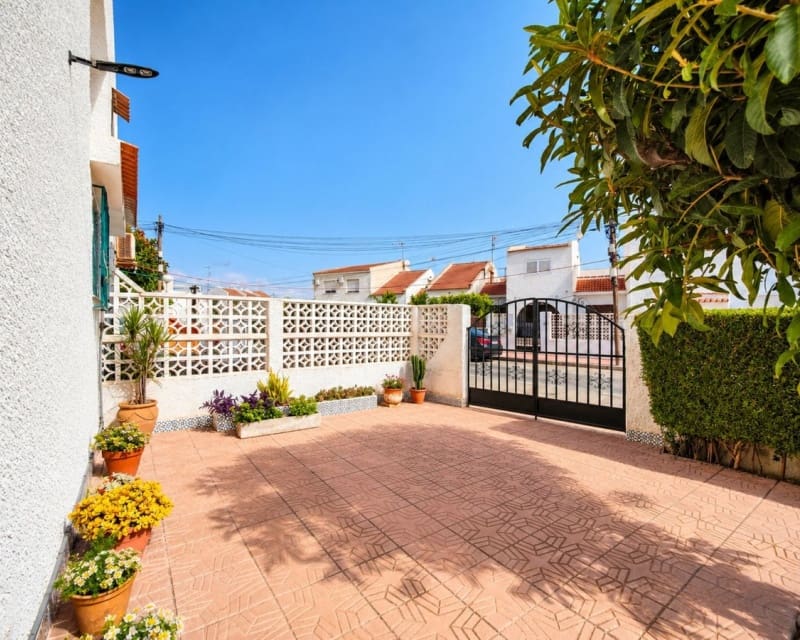 2 bedroom Townhouse for sale in Torrevieja with pool garage - € 210,000 (Ref: 10175714)