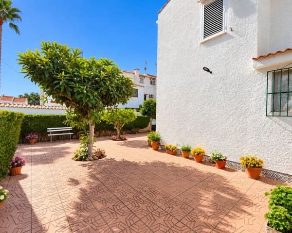 2 bedroom Townhouse for sale in Playa de los Locos, Torrevieja with pool garage - € 210,000 (Ref: 10175714)