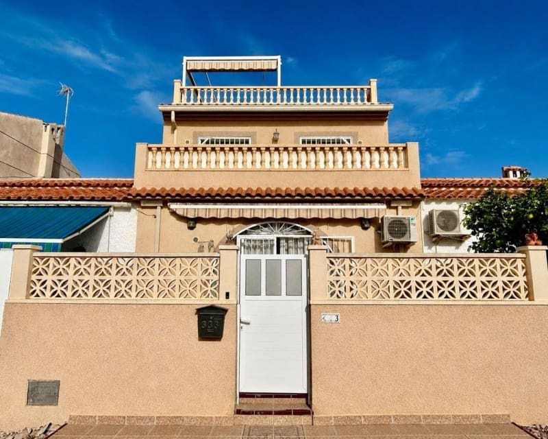 Casa de 3 habitaciones en Torrevieja en venta - 199.000 € (Ref: 10175715)
