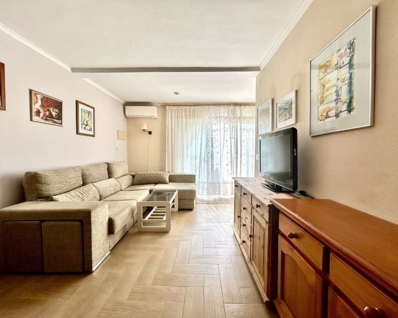 Casa de 3 habitaciones en Torrevieja en venta - 199.000 € (Ref: 10175715)