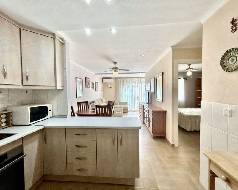 Casa de 3 habitaciones en Torrevieja en venta - 199.000 € (Ref: 10175715)