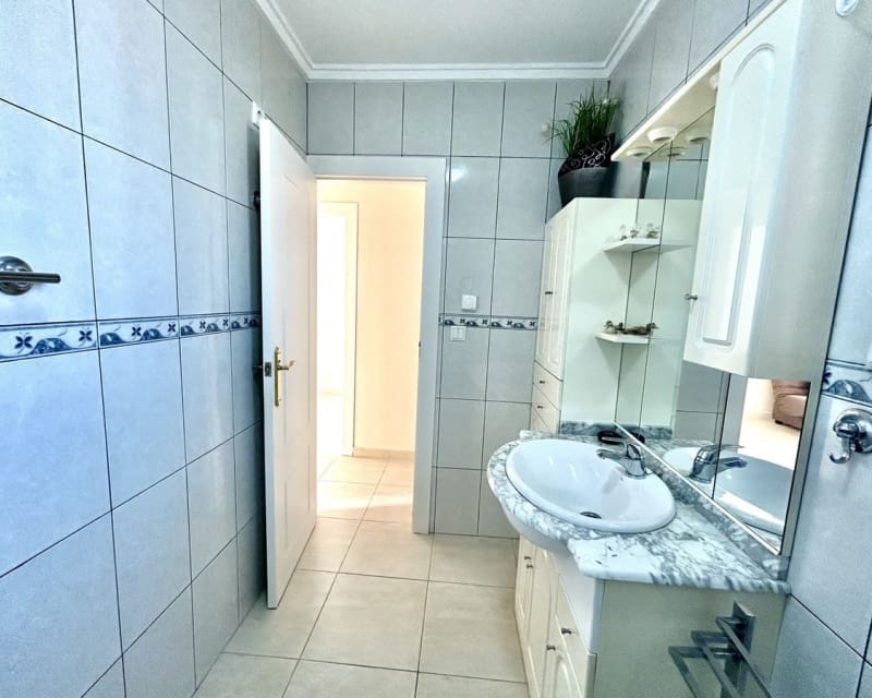 Casa de 3 habitaciones en Torrevieja en venta - 199.000 € (Ref: 10175715)