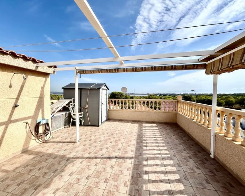 Casa de 3 habitaciones en Torrevieja en venta - 199.000 € (Ref: 10175715)