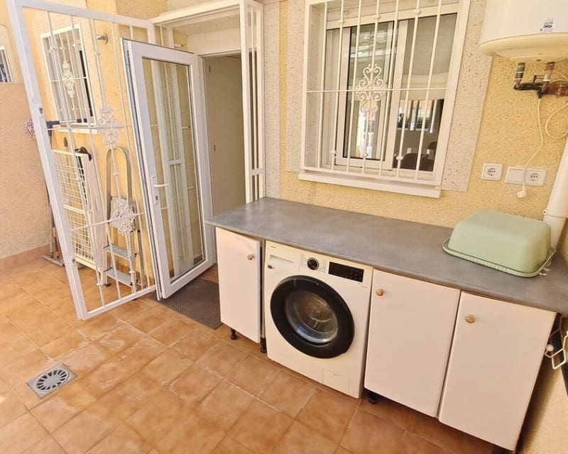 2 sypialnia Dom na sprzedaż w Villamartin z basenem garażem - 194 995 € (Ref: 10175716)