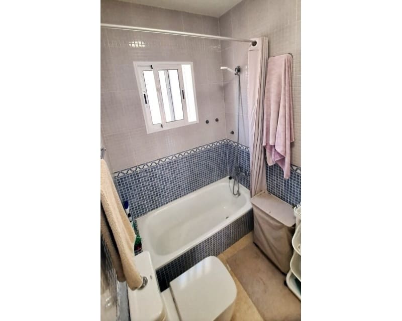 2 sypialnia Dom na sprzedaż w Villamartin z basenem garażem - 194 995 € (Ref: 10175716)