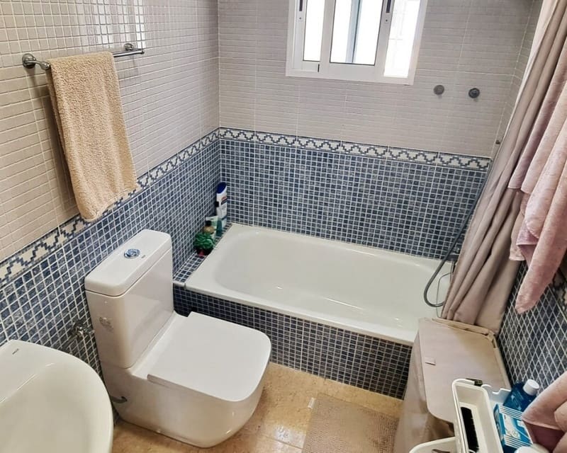2 sypialnia Dom na sprzedaż w Villamartin z basenem garażem - 194 995 € (Ref: 10175716)