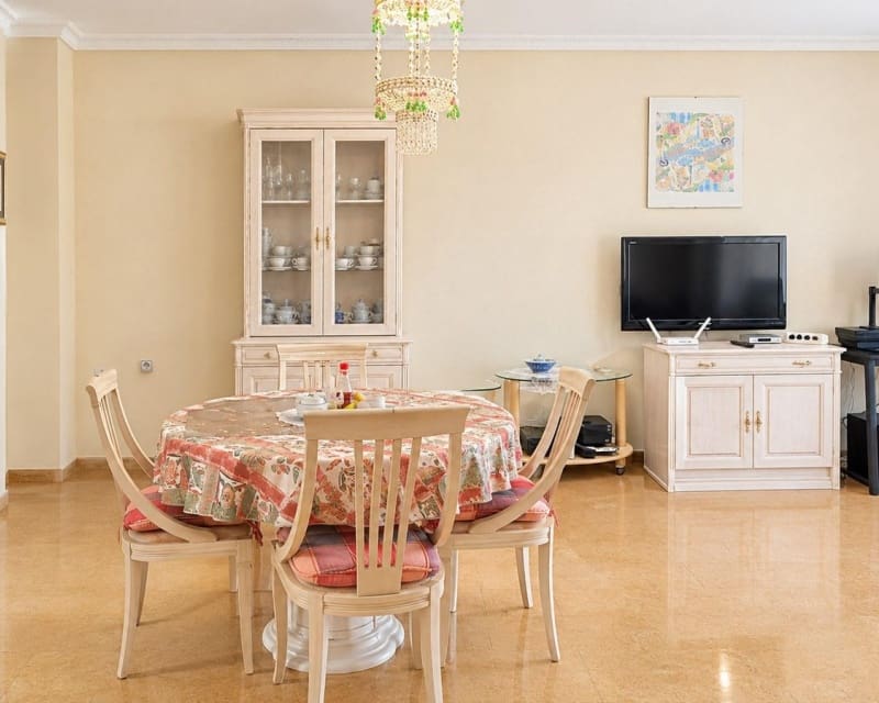 Chalet de 2 habitaciones en Cabo Roig en venta con piscina garaje - 198.000 € (Ref: 10175717)