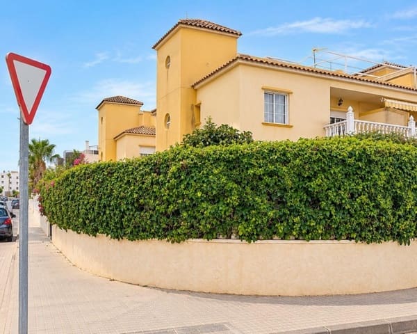 Chalet de 2 habitaciones en Cabo Roig, Orihuela en venta con piscina garaje - 198.000 € (Ref: 10175717)