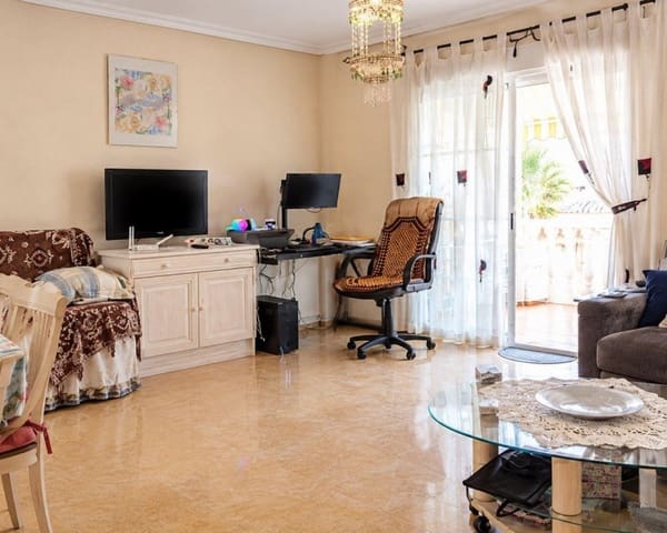 Chalet de 2 habitaciones en Cabo Roig, Orihuela en venta con piscina garaje - 198.000 € (Ref: 10175717)