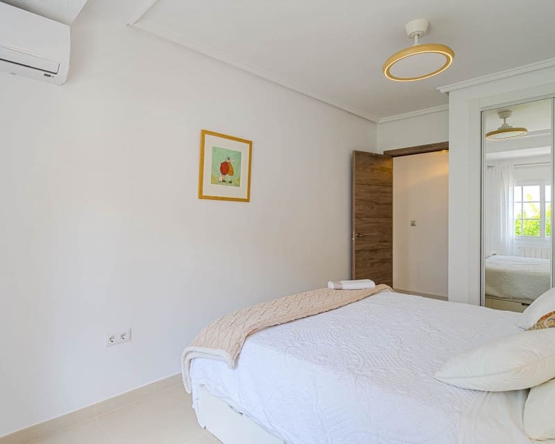 3 makuuhuone Huvila myytävänä paikassa Villamartin mukana uima-altaan - 770 000 € (Ref: 10179327)