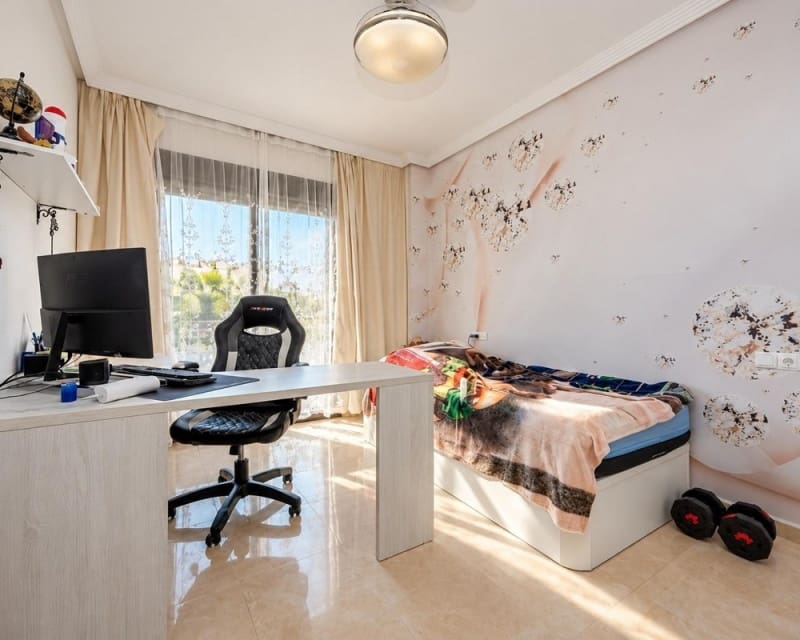 2 slaapkamer Appartement te koop in Cabo Roig met zwembad - € 233.000 (Ref: 10179329)