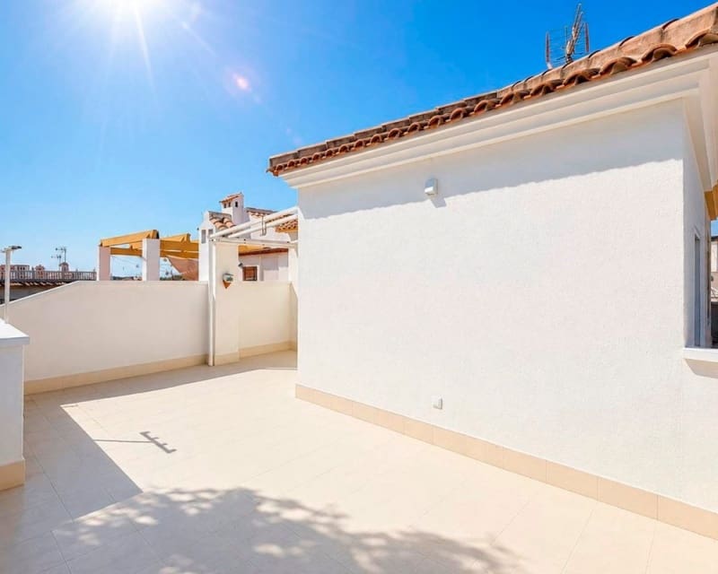 3 bedroom Townhouse for sale in Los Altos with pool garage - € 239,000 (Ref: 10179333)