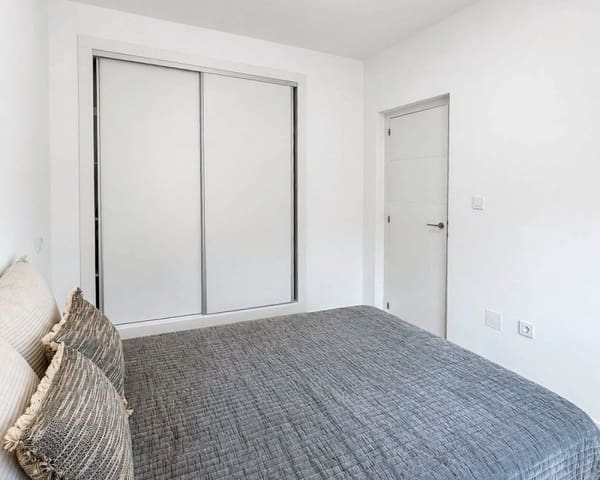 3 soveværelse Byhus til salg i Los Altos med swimmingpool garage - € 239.000 (Ref: 10179333)