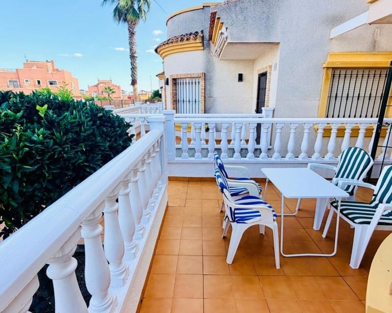 3 soveværelse Villa til salg i Los Montesinos med garage - € 255.000 (Ref: 10179335)