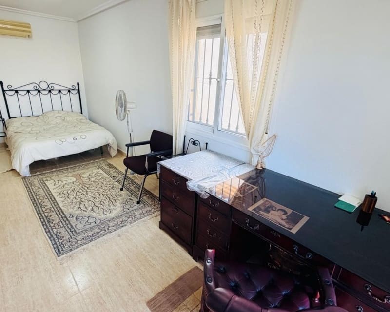 3 soveværelse Villa til salg i Los Montesinos med garage - € 255.000 (Ref: 10179335)