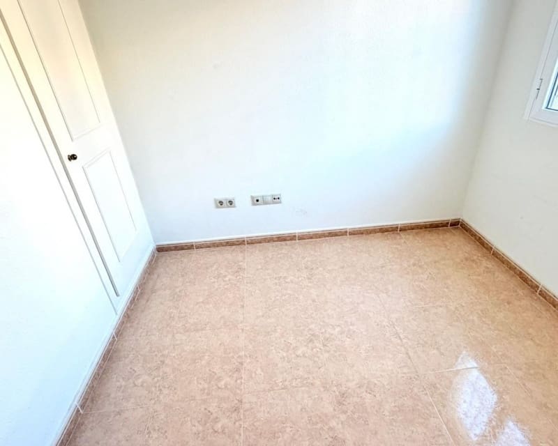Casa de 3 habitaciones en La Marquesa en venta con piscina garaje - 289.000 € (Ref: 10179336)