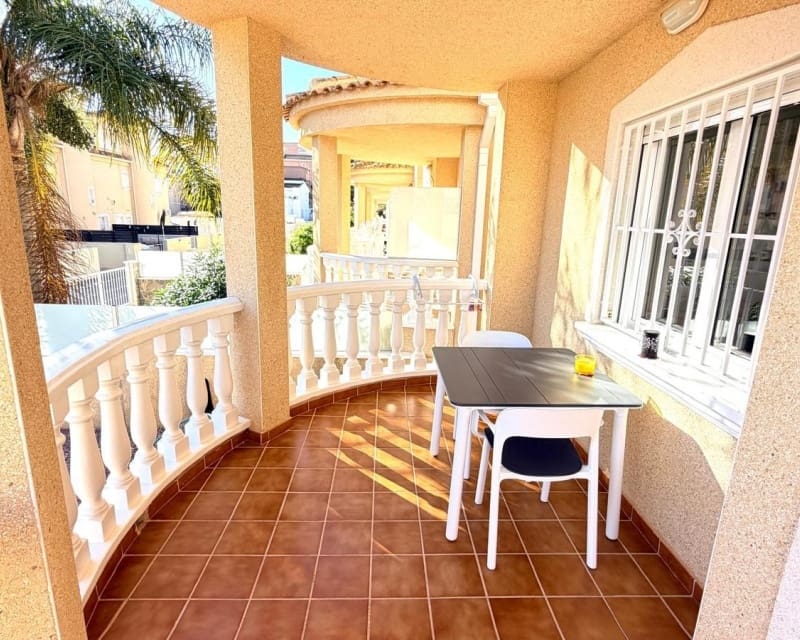Casa de 3 habitaciones en La Marquesa en venta con piscina garaje - 289.000 € (Ref: 10179336)