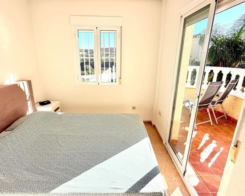 Casa de 3 habitaciones en La Marquesa en venta con piscina garaje - 289.000 € (Ref: 10179336)