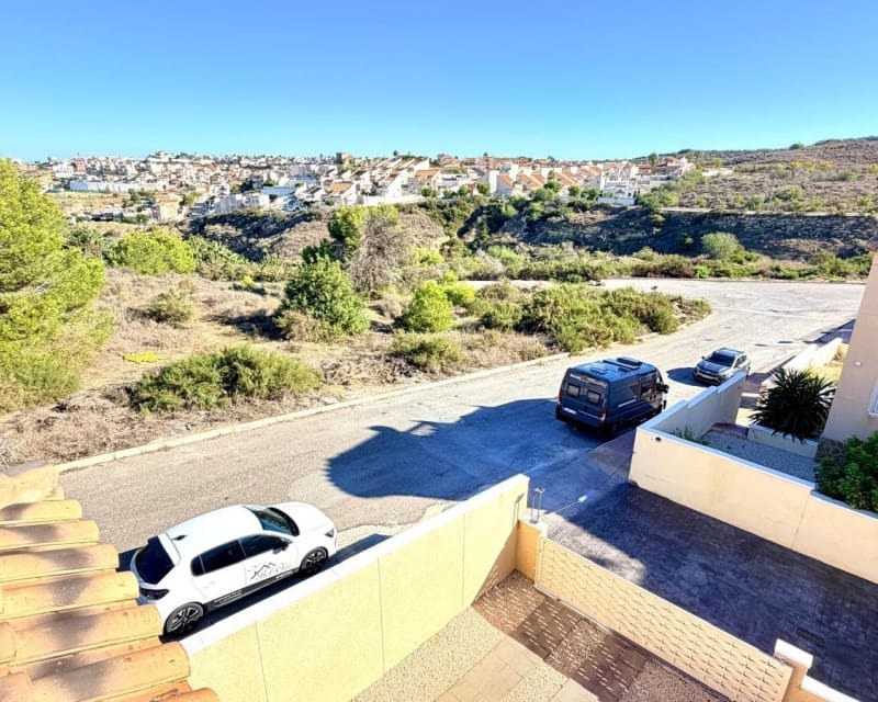 Casa de 3 habitaciones en La Marquesa en venta con piscina garaje - 289.000 € (Ref: 10179336)