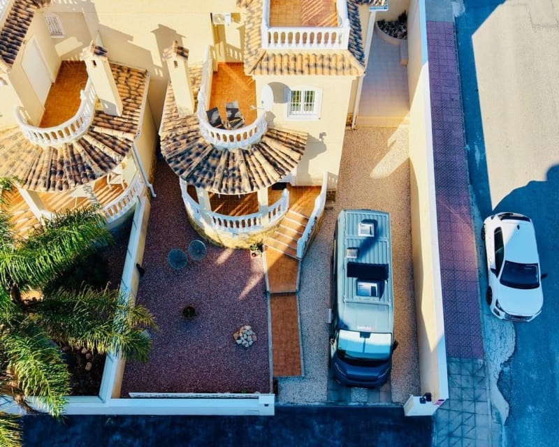 Casa de 3 habitaciones en La Marquesa en venta con piscina garaje - 289.000 € (Ref: 10179336)