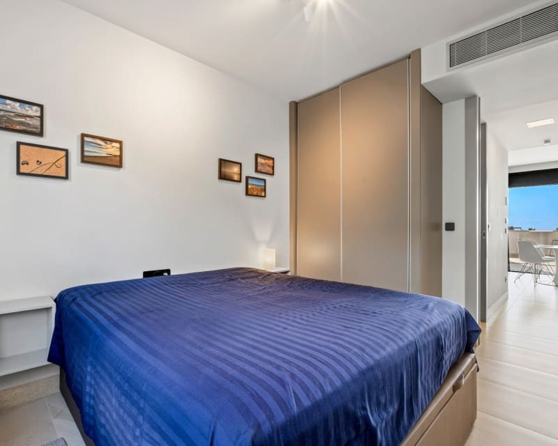 2 soveværelse Lejlighed til salg i Villamartin med swimmingpool garage - € 349.500 (Ref: 10179337)