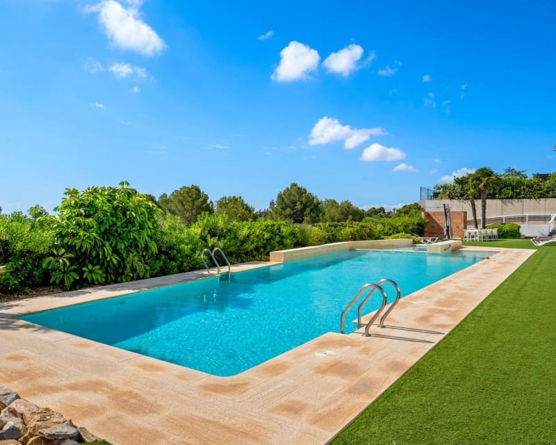 2 soveværelse Lejlighed til salg i Villamartin med swimmingpool garage - € 349.500 (Ref: 10179337)