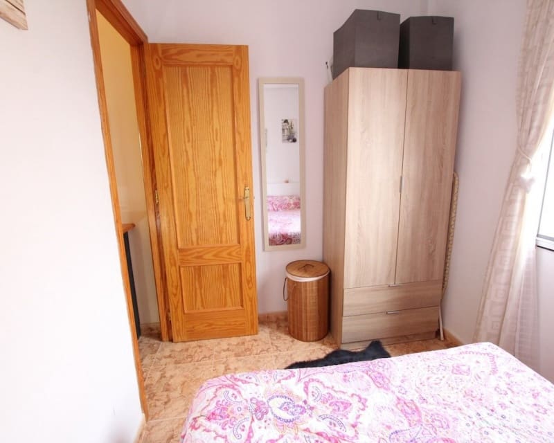 Casa de 2 habitaciones en Villamartin en venta con piscina - 179.500 € (Ref: 10179339)
