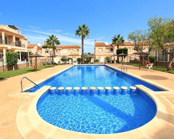 Casa de 2 habitaciones en Villamartin, Orihuela en venta con piscina - 179.500 € (Ref: 10179339)