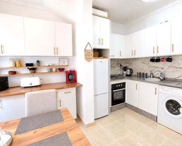 Casa de 2 habitaciones en Villamartin, Orihuela en venta con piscina - 179.500 € (Ref: 10179339)