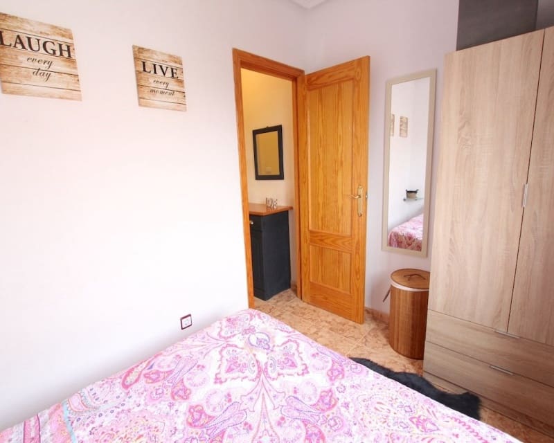 Casa de 2 habitaciones en Villamartin en venta con piscina - 179.500 € (Ref: 10179339)