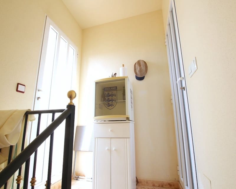 Casa de 2 habitaciones en Villamartin en venta con piscina - 179.500 € (Ref: 10179339)