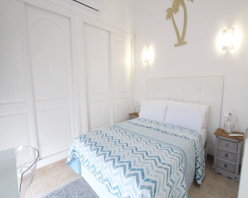 3 sypialnia Willa na sprzedaż w Benimar z basenem garażem - 215 000 € (Ref: 10179340)
