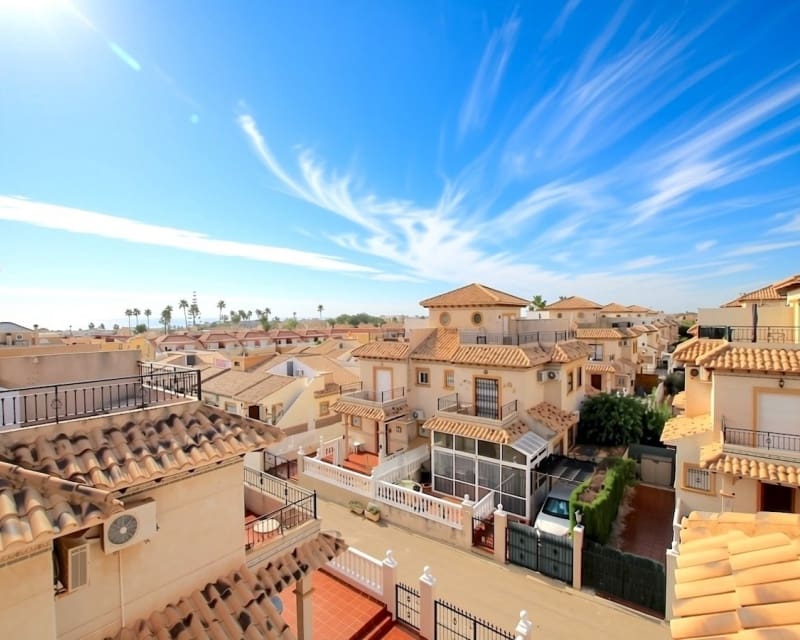 2 soveværelse Villa til salg i Cabo Roig med swimmingpool garage - € 219.000 (Ref: 10179341)
