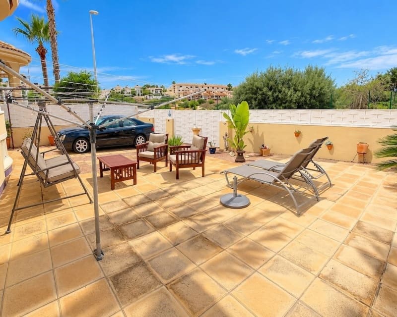 Chalet de 4 habitaciones en Benimar en venta con piscina garaje - 315.000 € (Ref: 10179342)